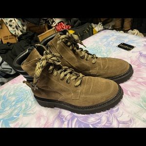 Aquatalia boots size 6